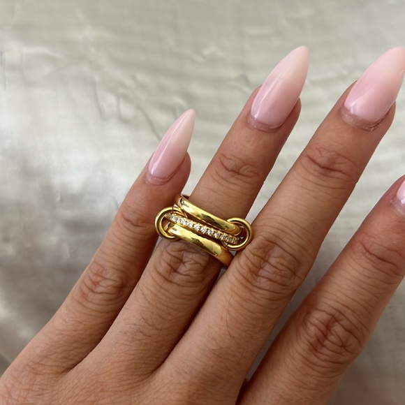 Linked Ring Stack - Picture 4 of 4